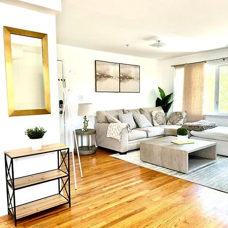 Stylish Evergreen Apartment By Newark Airport Buitenkant foto