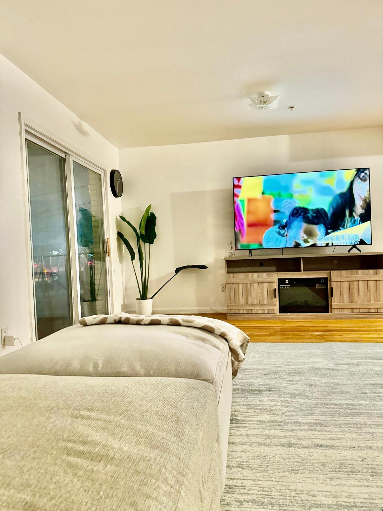 Stylish Evergreen Apartment By Newark Airport Buitenkant foto