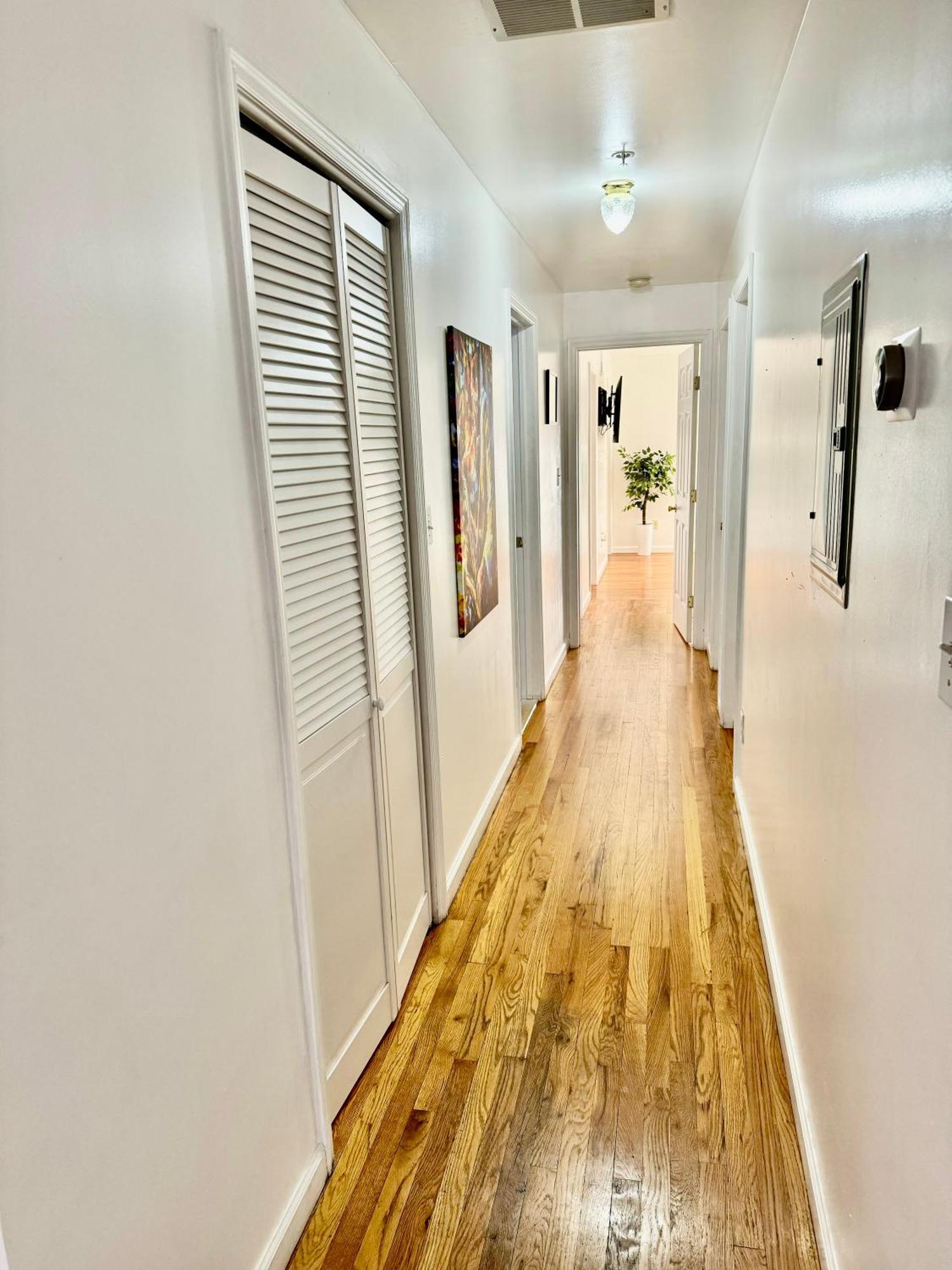 Stylish Evergreen Apartment By Newark Airport Buitenkant foto