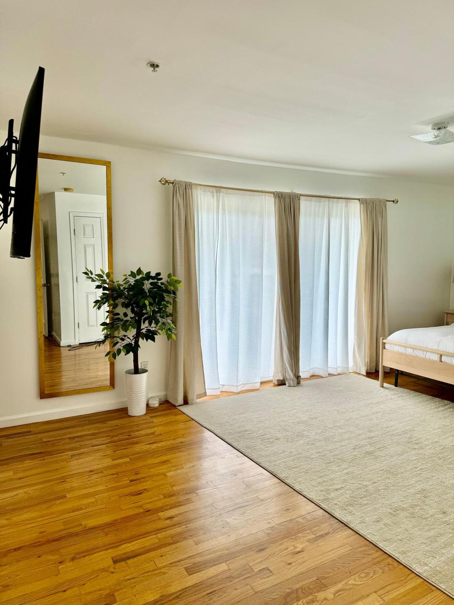 Stylish Evergreen Apartment By Newark Airport Buitenkant foto
