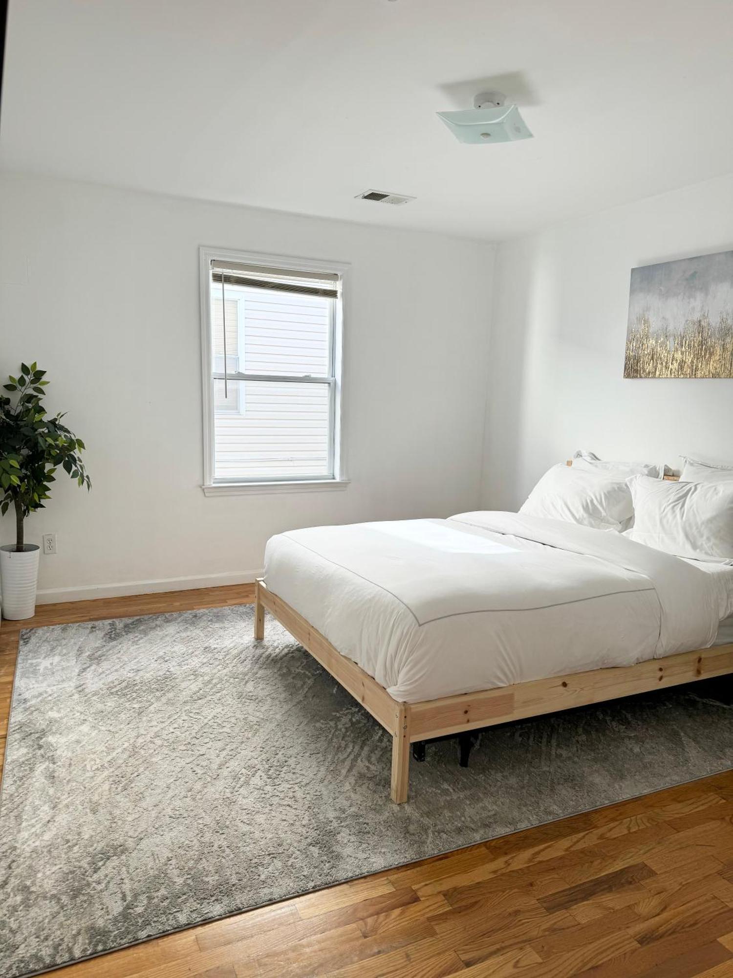 Stylish Evergreen Apartment By Newark Airport Buitenkant foto